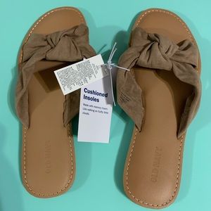 Brand new brown sandals